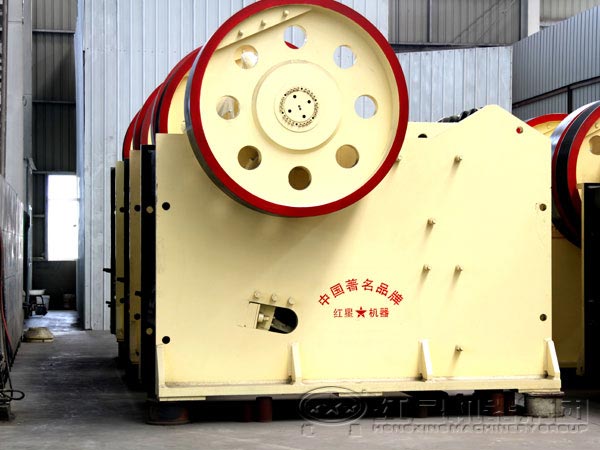 礦石破碎機設備如何選擇？河南破碎機廠家