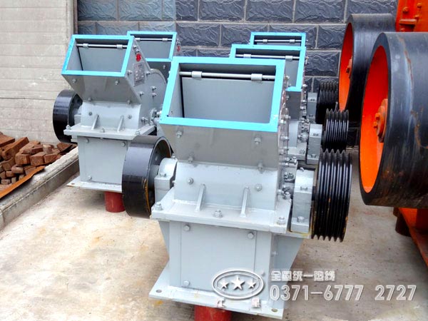 小型錘式破碎機工作原理、型號及參數(shù)