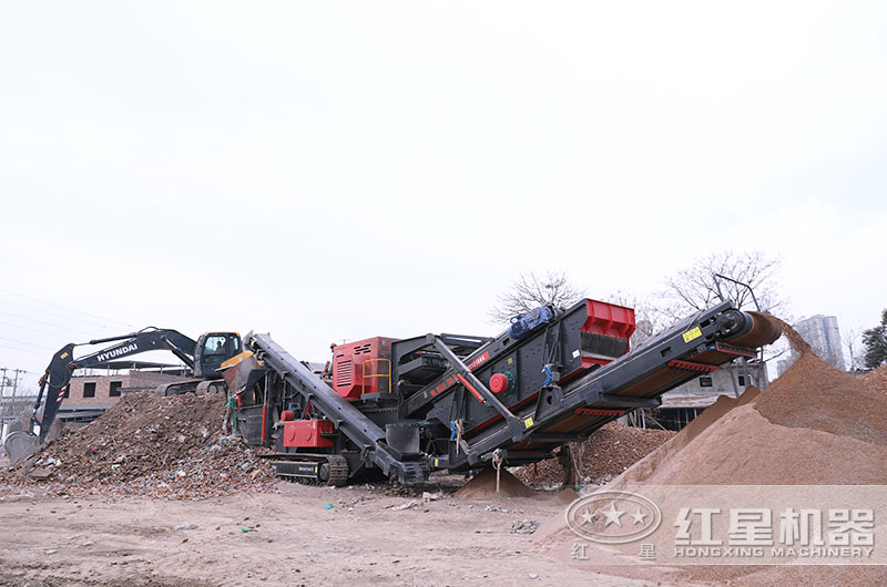 小型磚石建筑垃圾破碎機多少錢一臺？手續(xù)怎么辦？