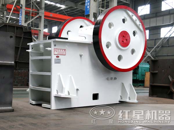 1215廢鋼鄂式破碎機(jī)多少錢一臺(tái)？預(yù)期產(chǎn)值可達(dá)多少噸？