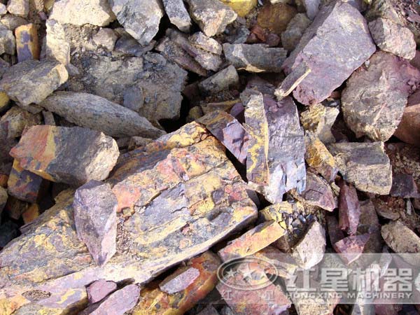 鐵礦石顎式破碎機(jī)哪家好，大概價(jià)格多少
