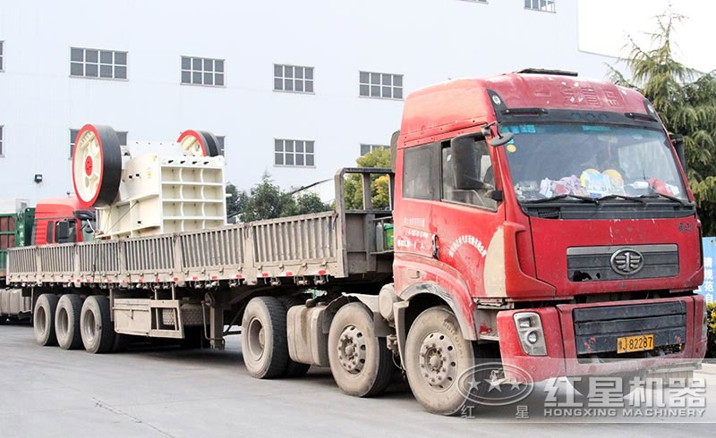 人工破碎混凝土用什么機(jī)器？選擇顎破機(jī)，大產(chǎn)量，運(yùn)行可靠